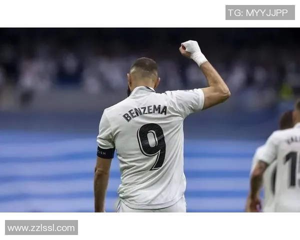 本泽马足球简笔画教程 轻松描绘这位法国球星的经典姿势