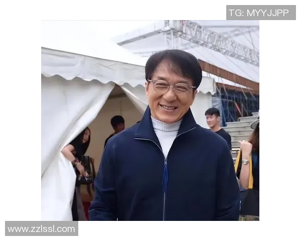 足球球星热衷崇拜成龙的原因与影响力解析